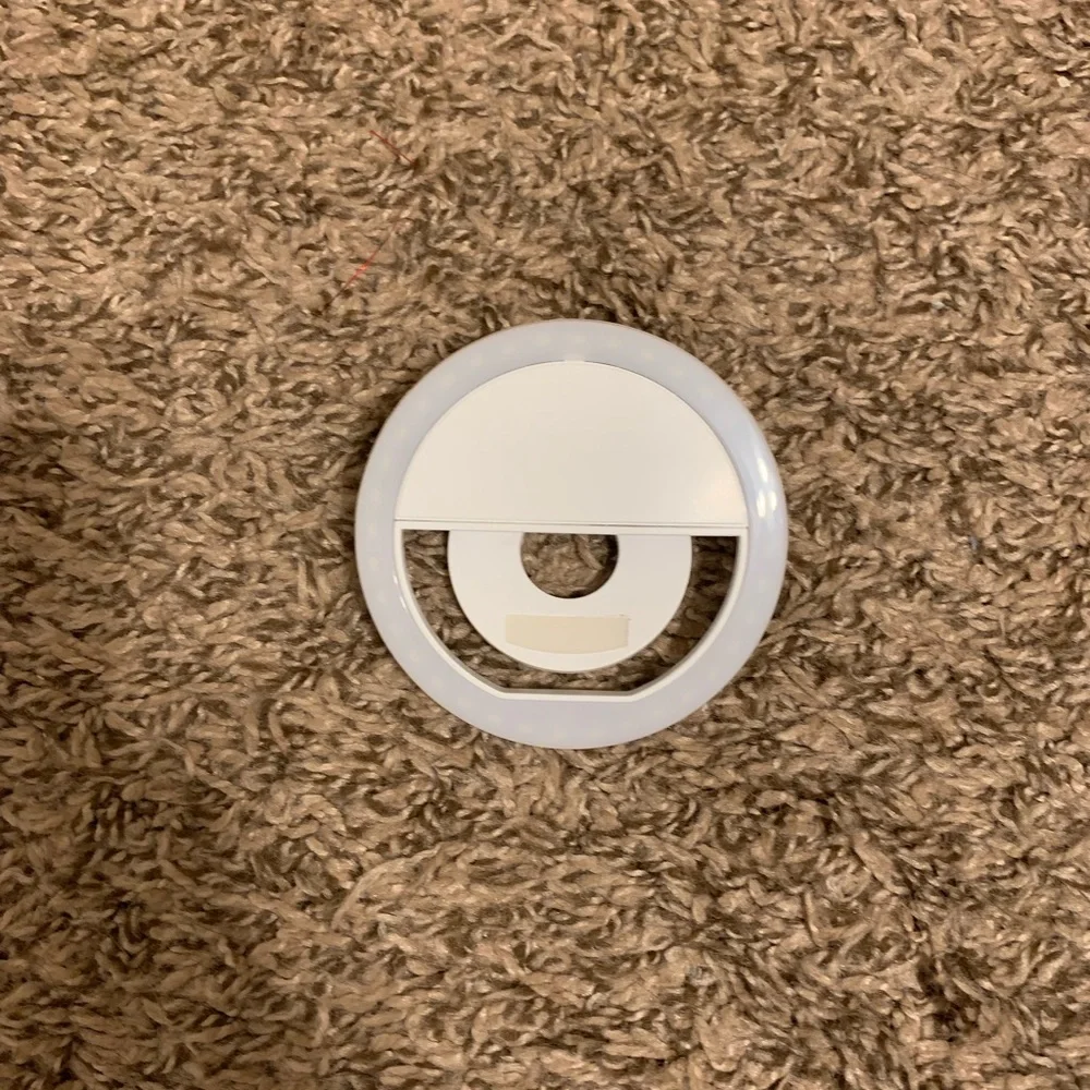 Apple selfie ring